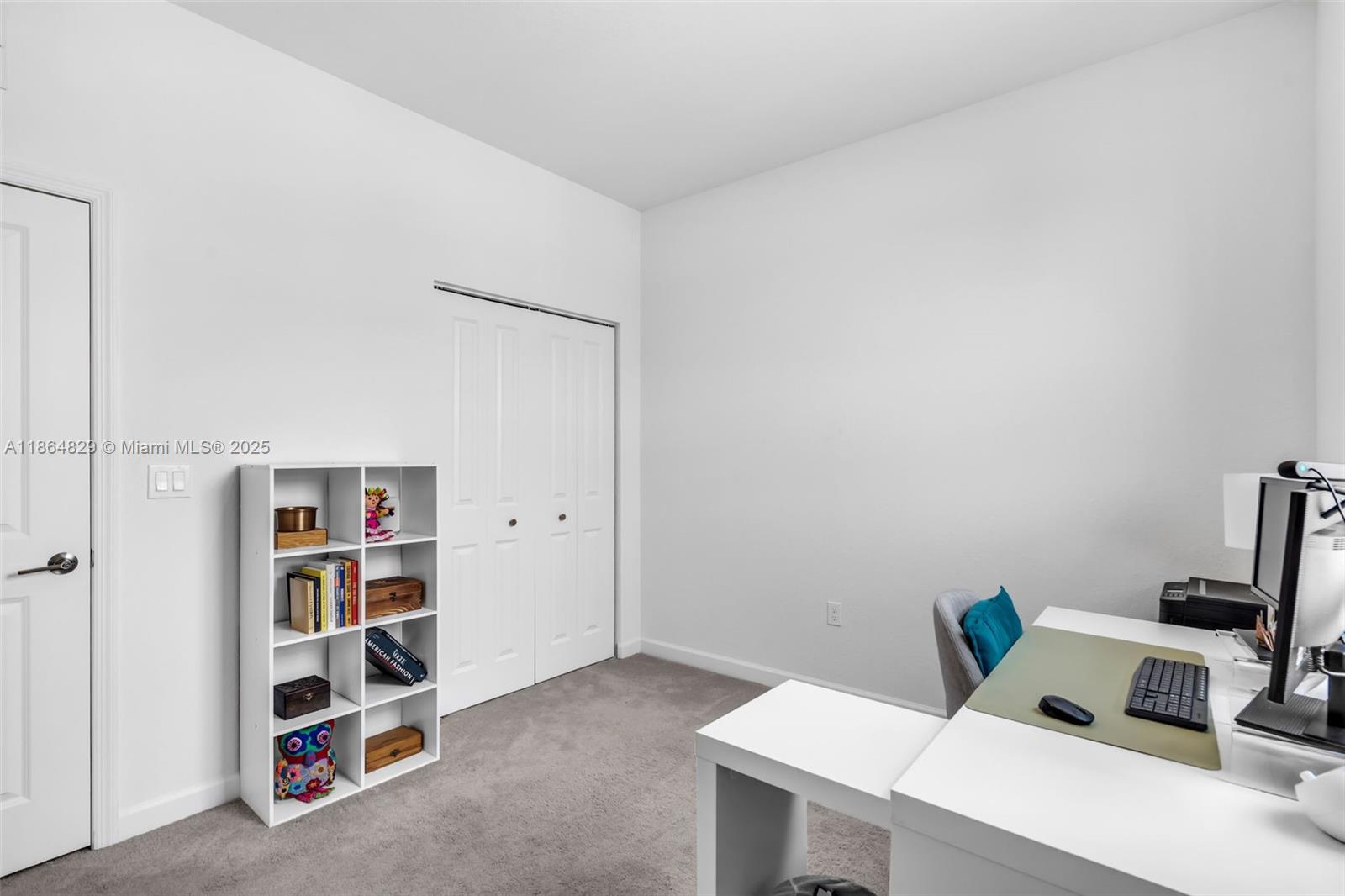 WINDSOR SQUARE - Residential