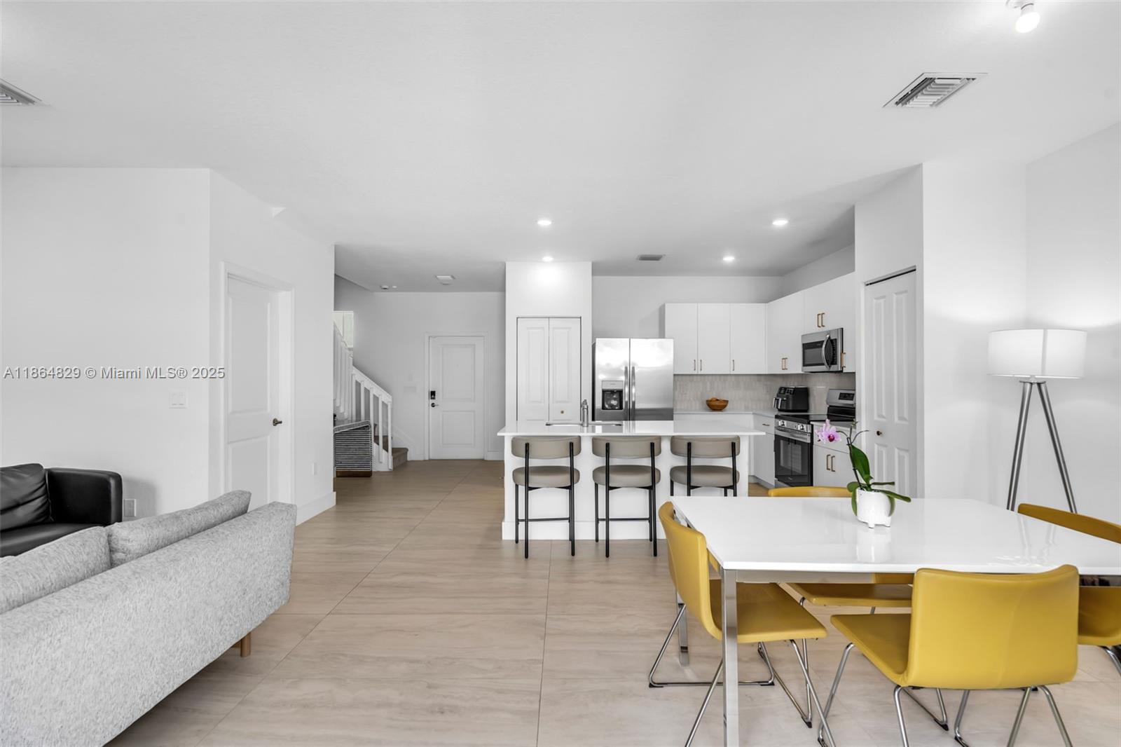 WINDSOR SQUARE - Residential