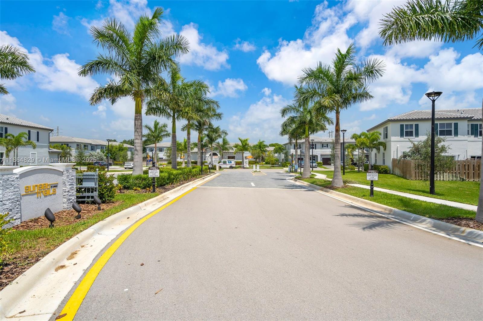 WINDSOR SQUARE - Residential