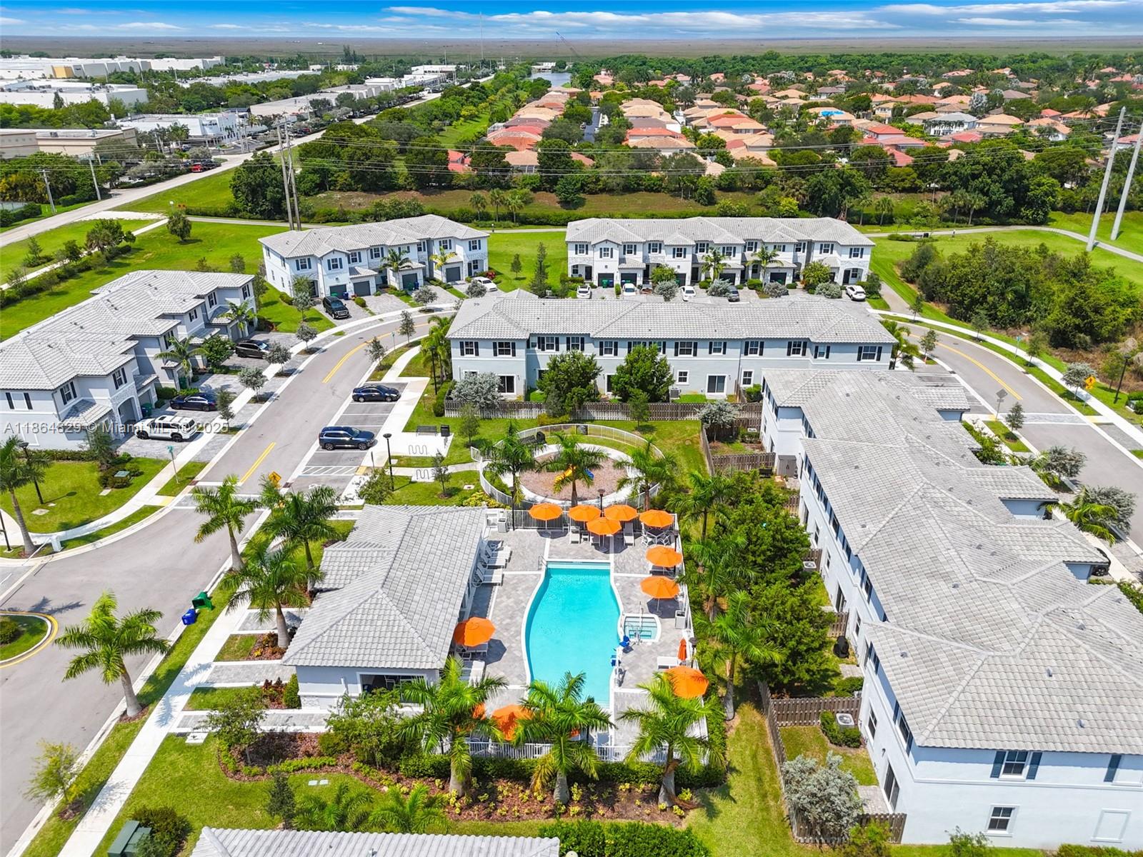 WINDSOR SQUARE - Residential