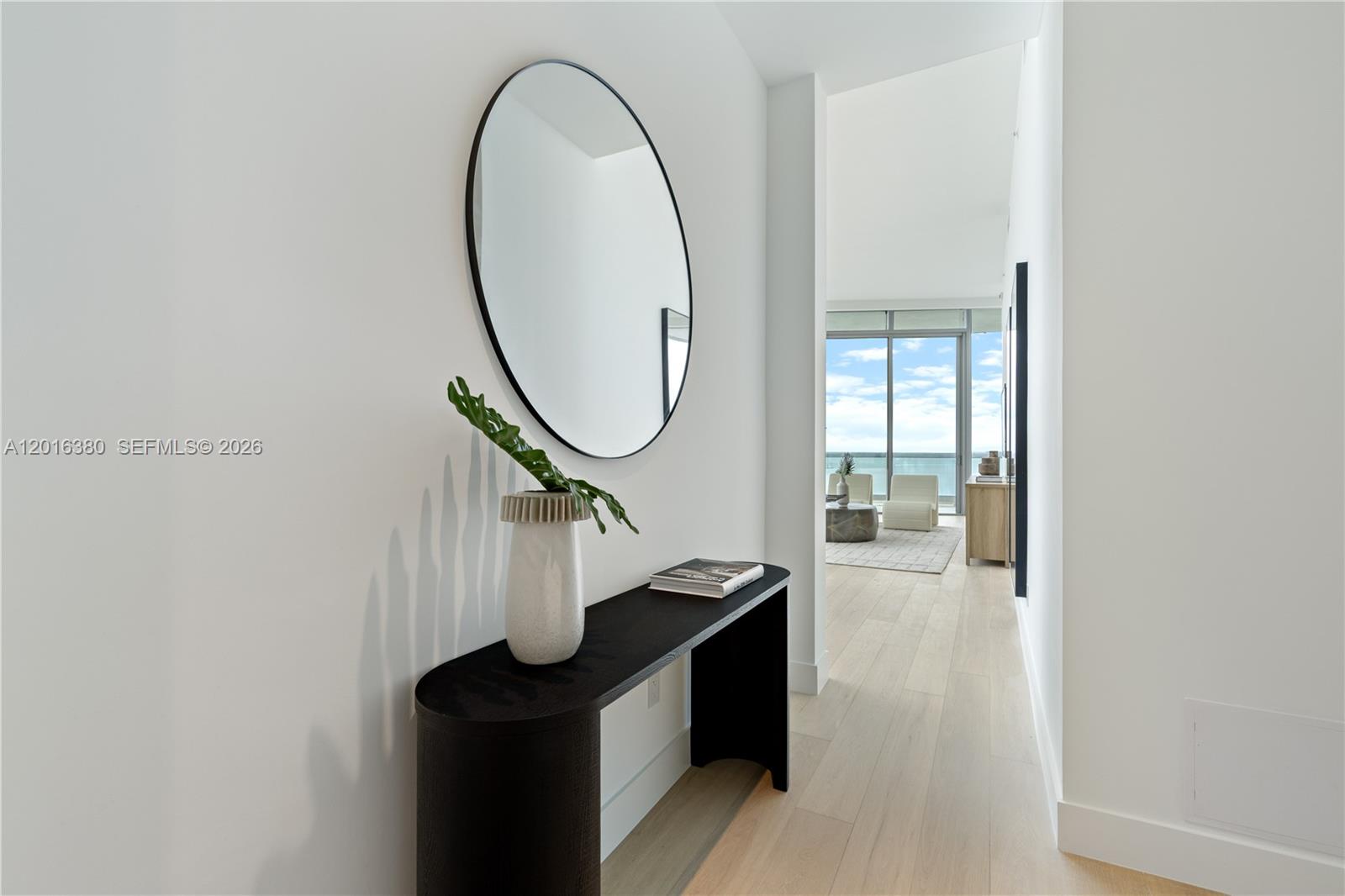 UNA Residences - Residential