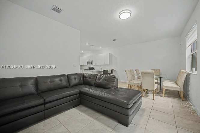 KEYS GATE RESIDENTIAL - Residential Lease