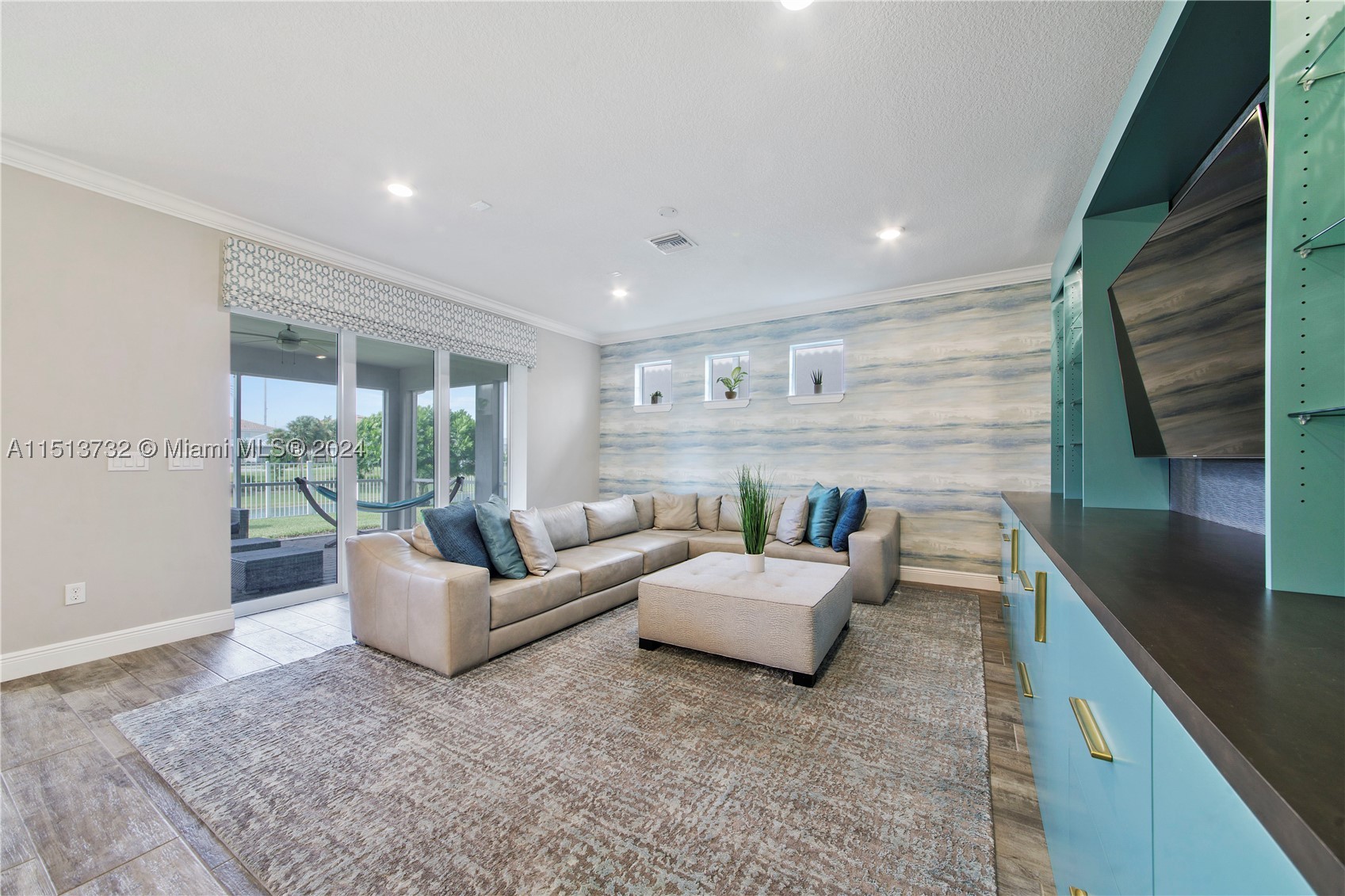 PARKVIEW AT HILLCREST - Residential