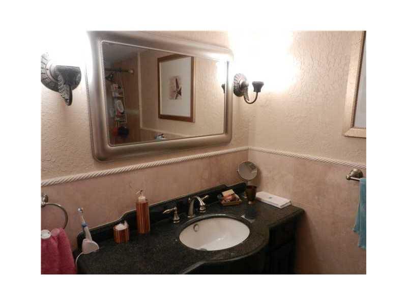BRICKELL SHORES CONDO - Residential Lease