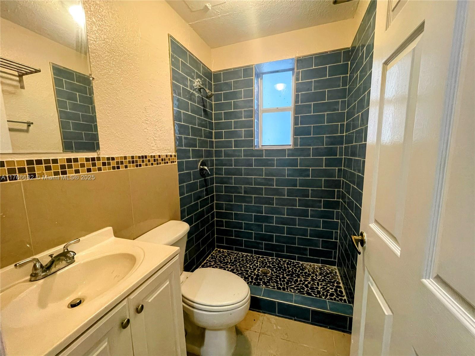 RIVER LOFTS CONDO - Residential Lease
