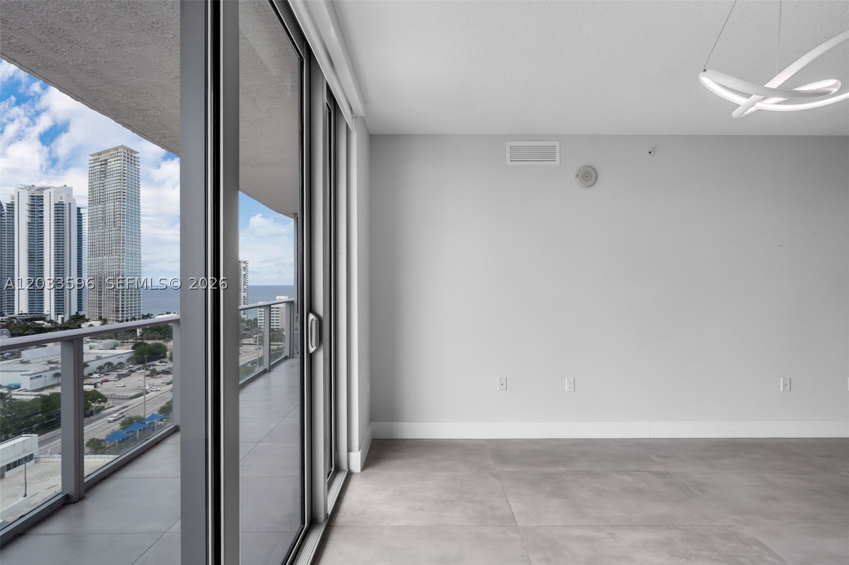 PARQUE TOWERS CONDO - Residential Lease