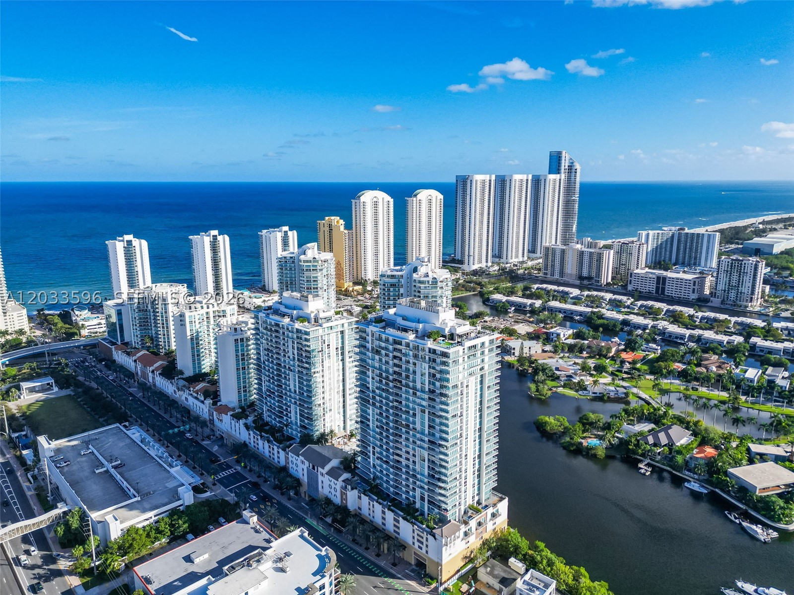 PARQUE TOWERS CONDO - Residential Lease