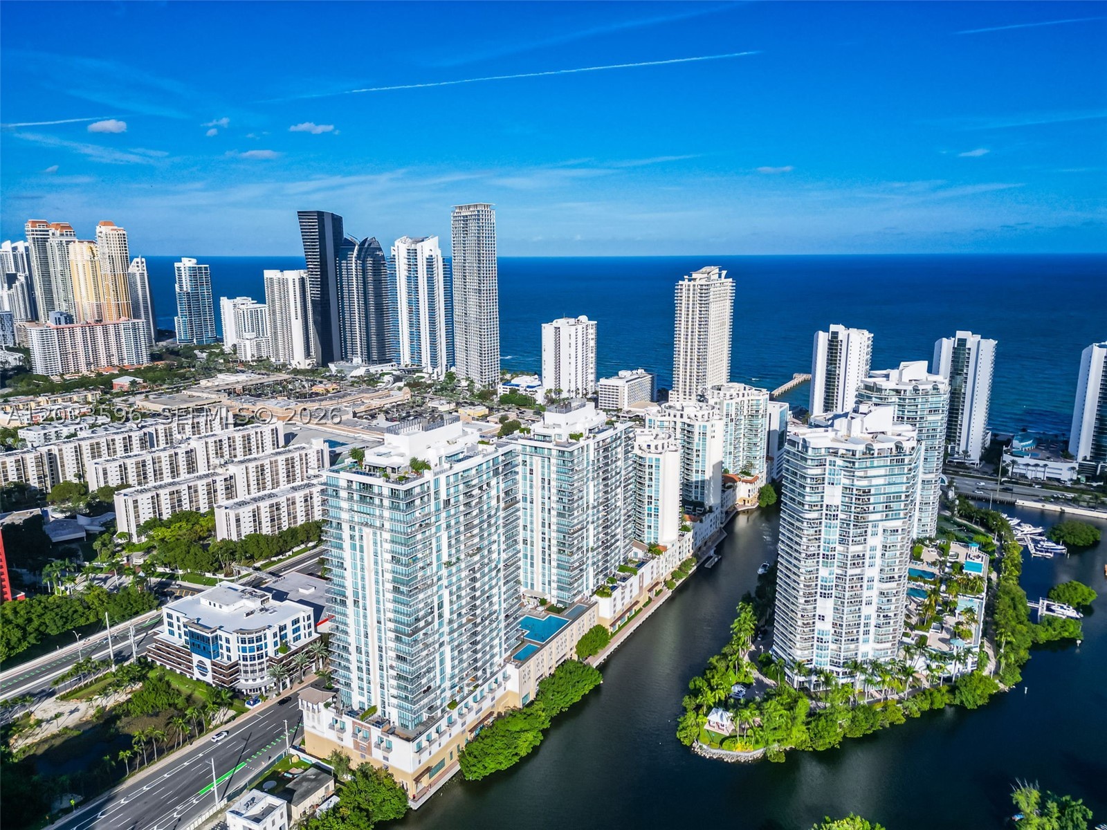 PARQUE TOWERS CONDO - Residential Lease
