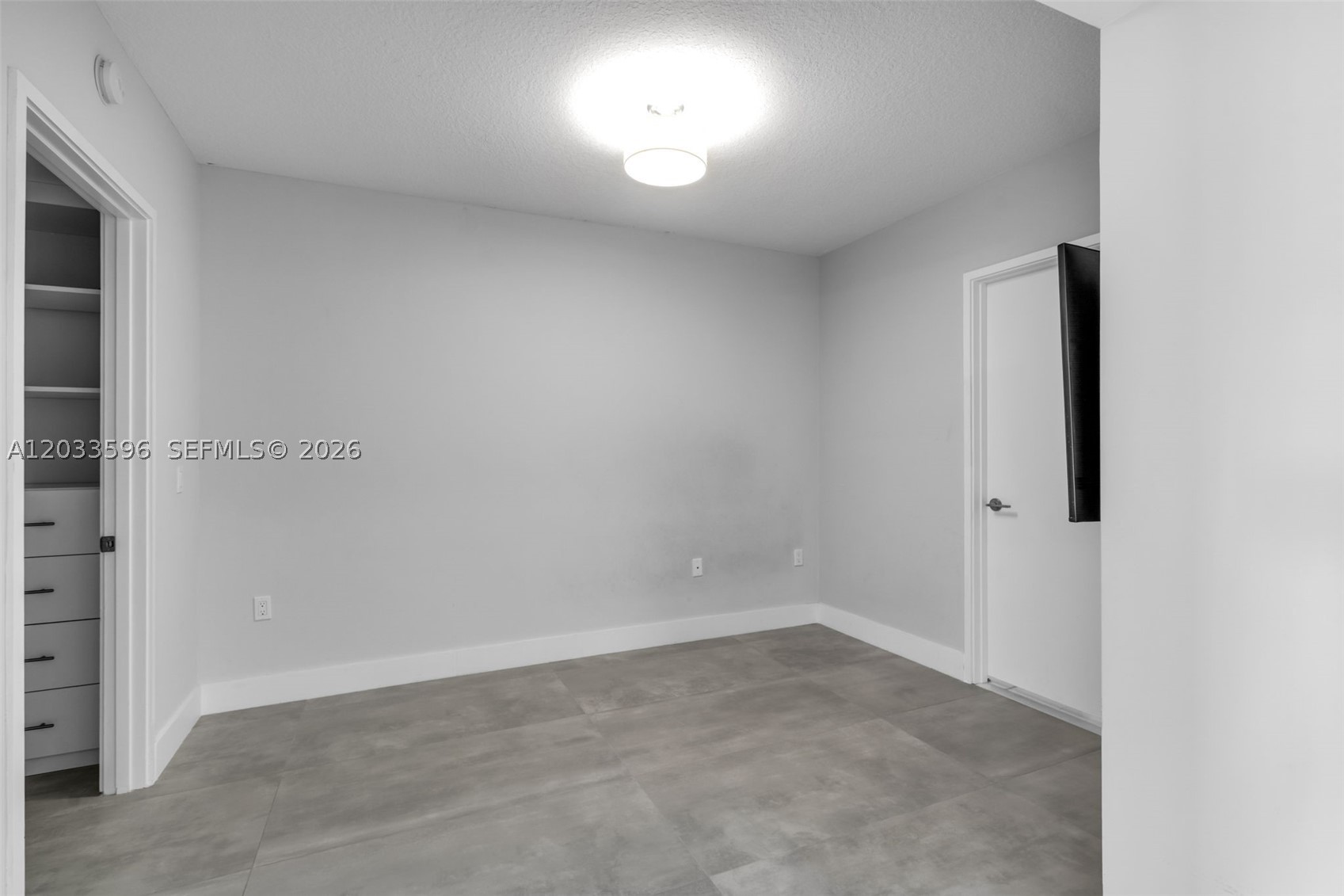 PARQUE TOWERS CONDO - Residential Lease