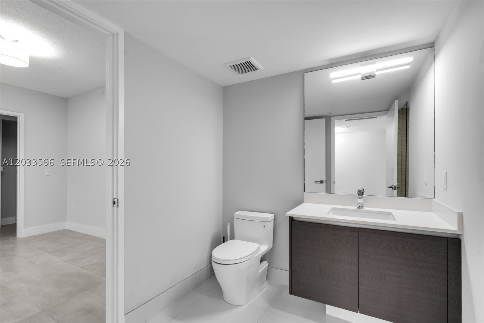 PARQUE TOWERS CONDO - Residential Lease