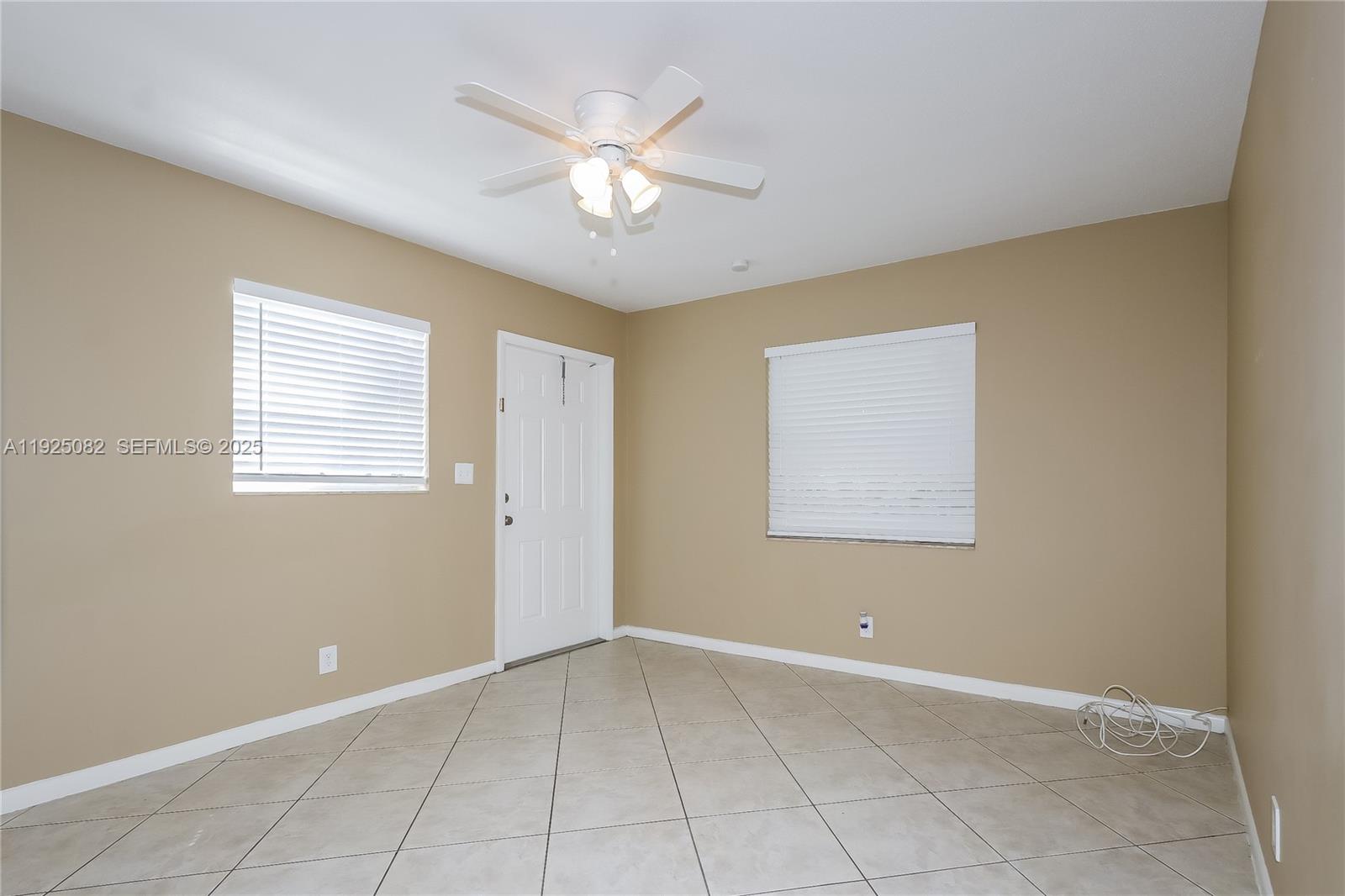 ROOSEVELT ESTATES - Residential Lease
