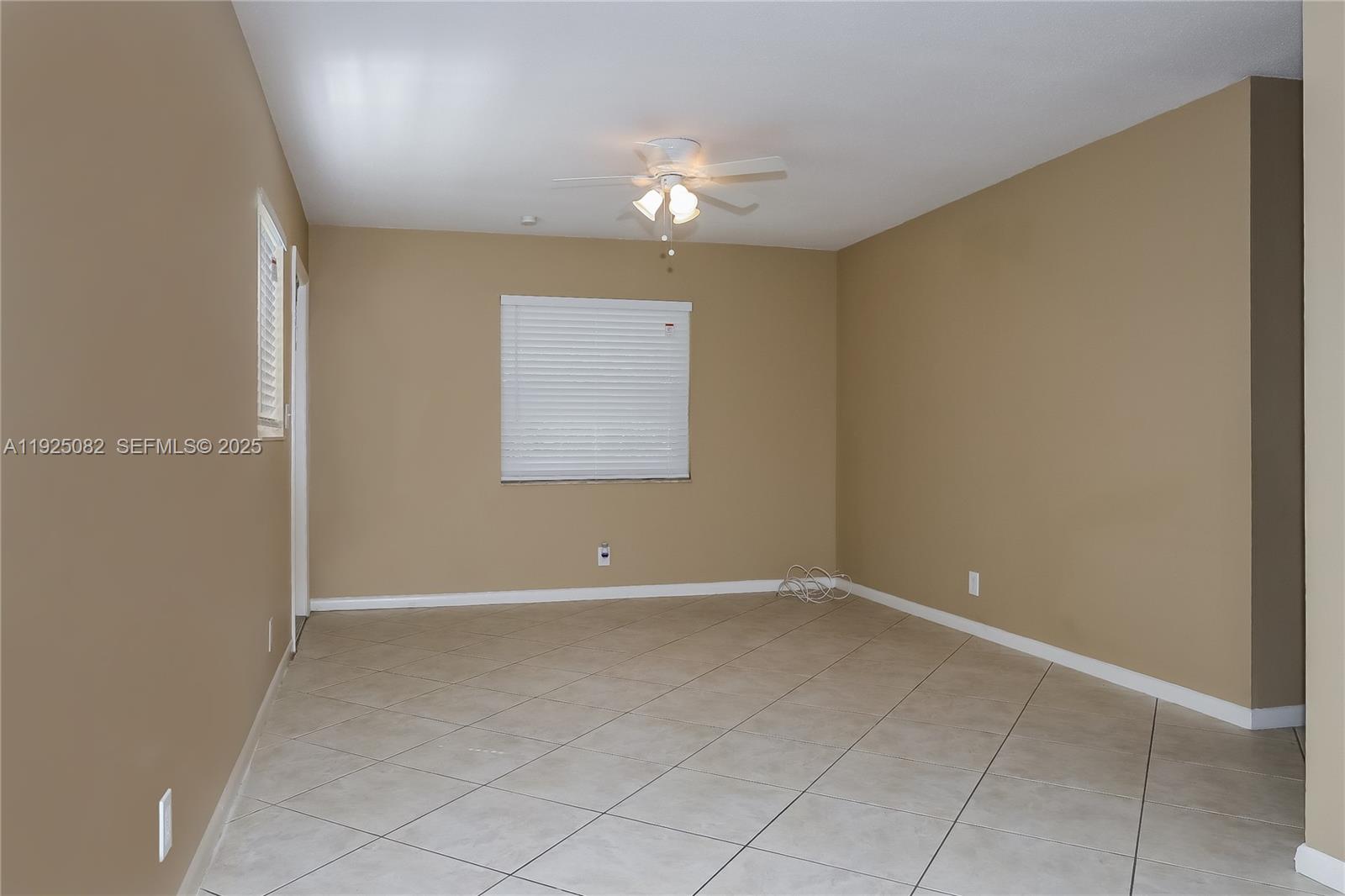 ROOSEVELT ESTATES - Residential Lease