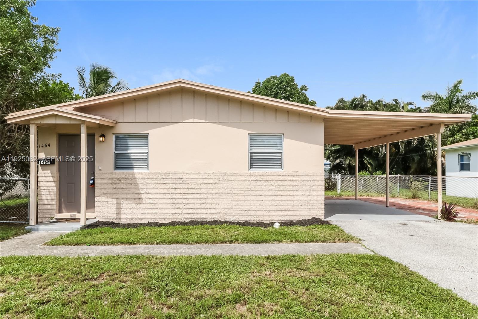 ROOSEVELT ESTATES - Residential Lease