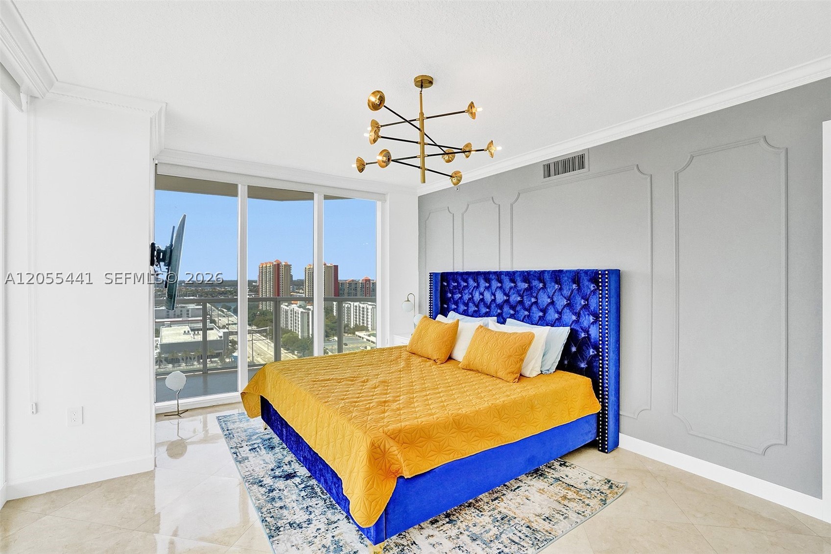 LA PERLA CONDO - Residential