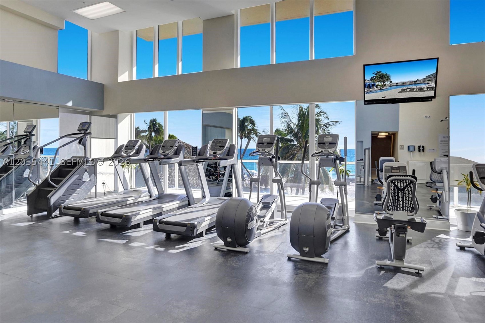 LA PERLA CONDO - Residential