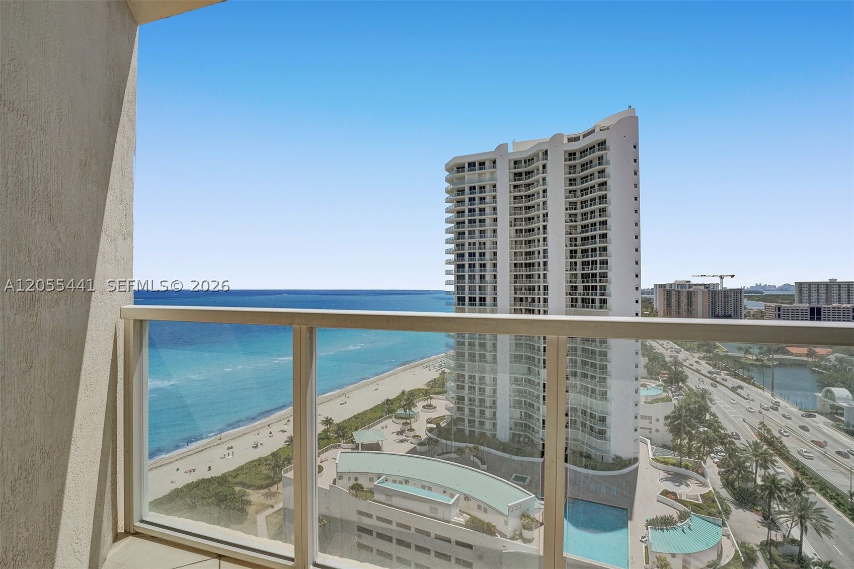 LA PERLA CONDO - Residential