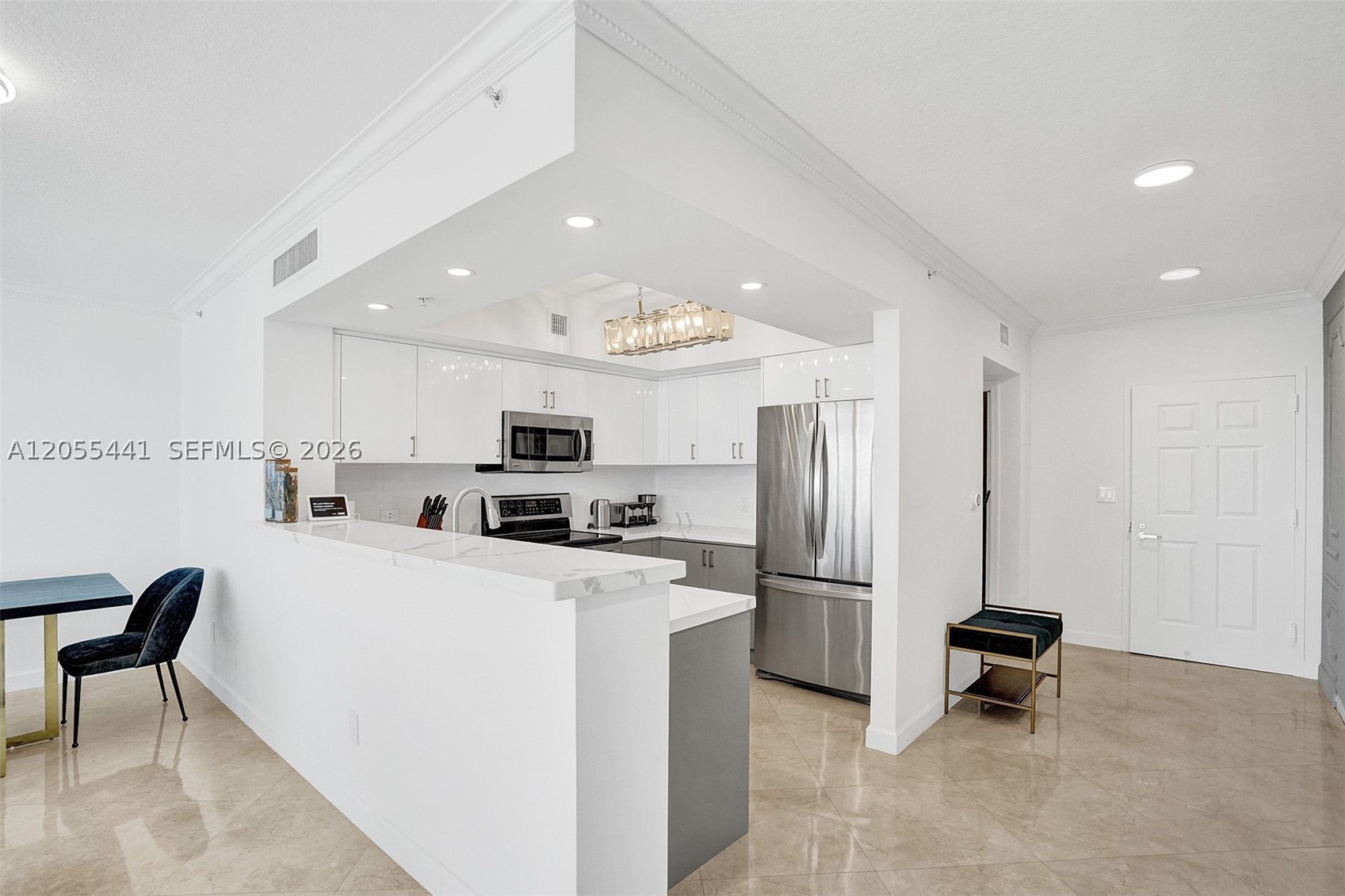 LA PERLA CONDO - Residential