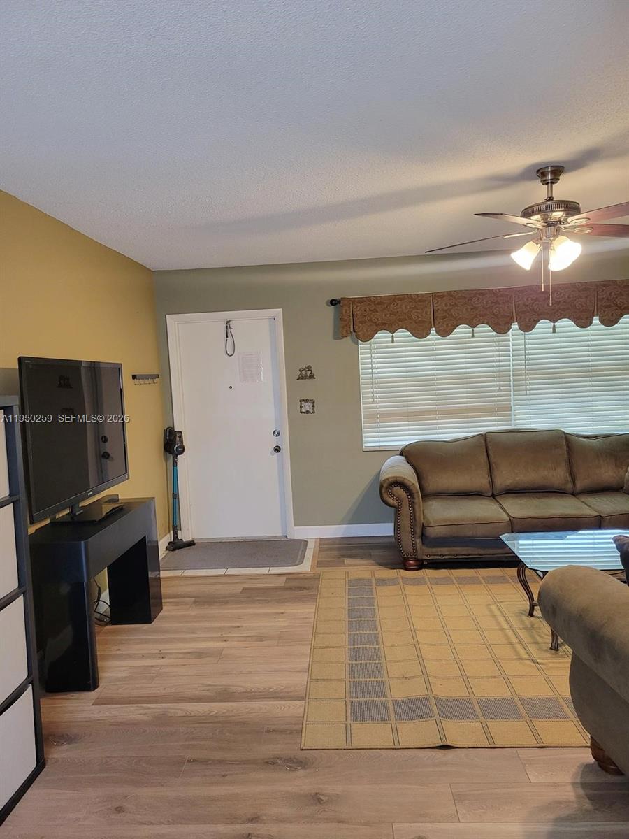 ADMIRAL CONDO APARTMENTS - Residential