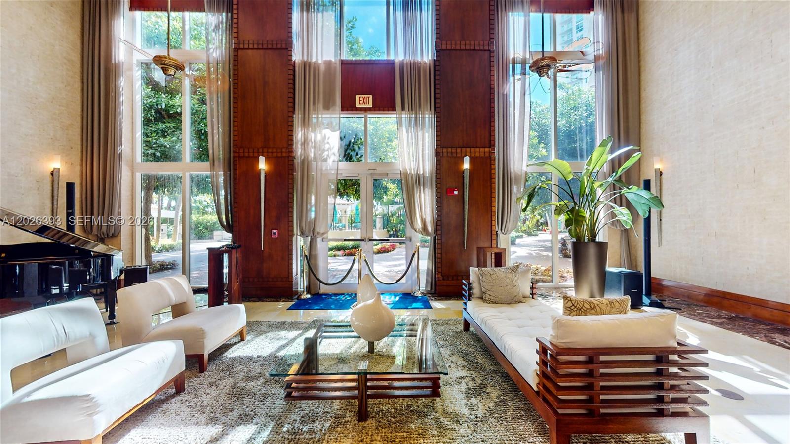 TURNBERRY ON THE GREEN CO - Residential Lease