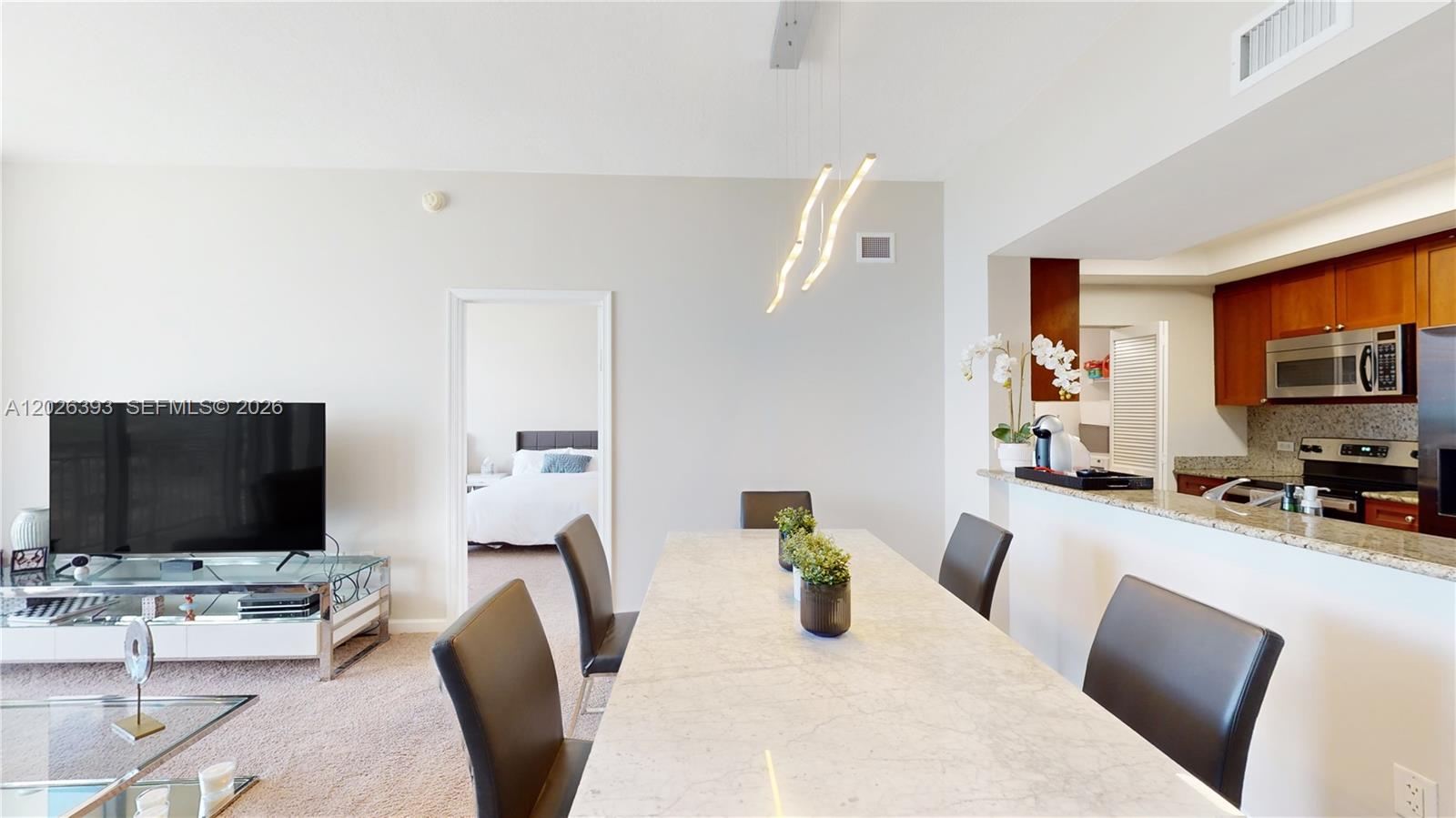 TURNBERRY ON THE GREEN CO - Residential Lease