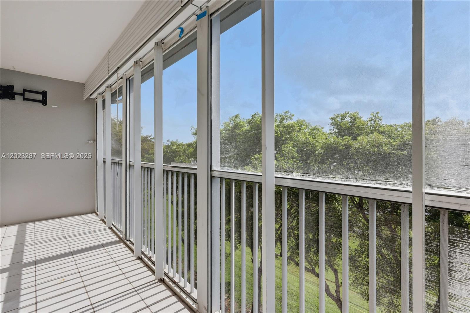 NEW HAMPTON AT CENTURY VI - Residential Lease