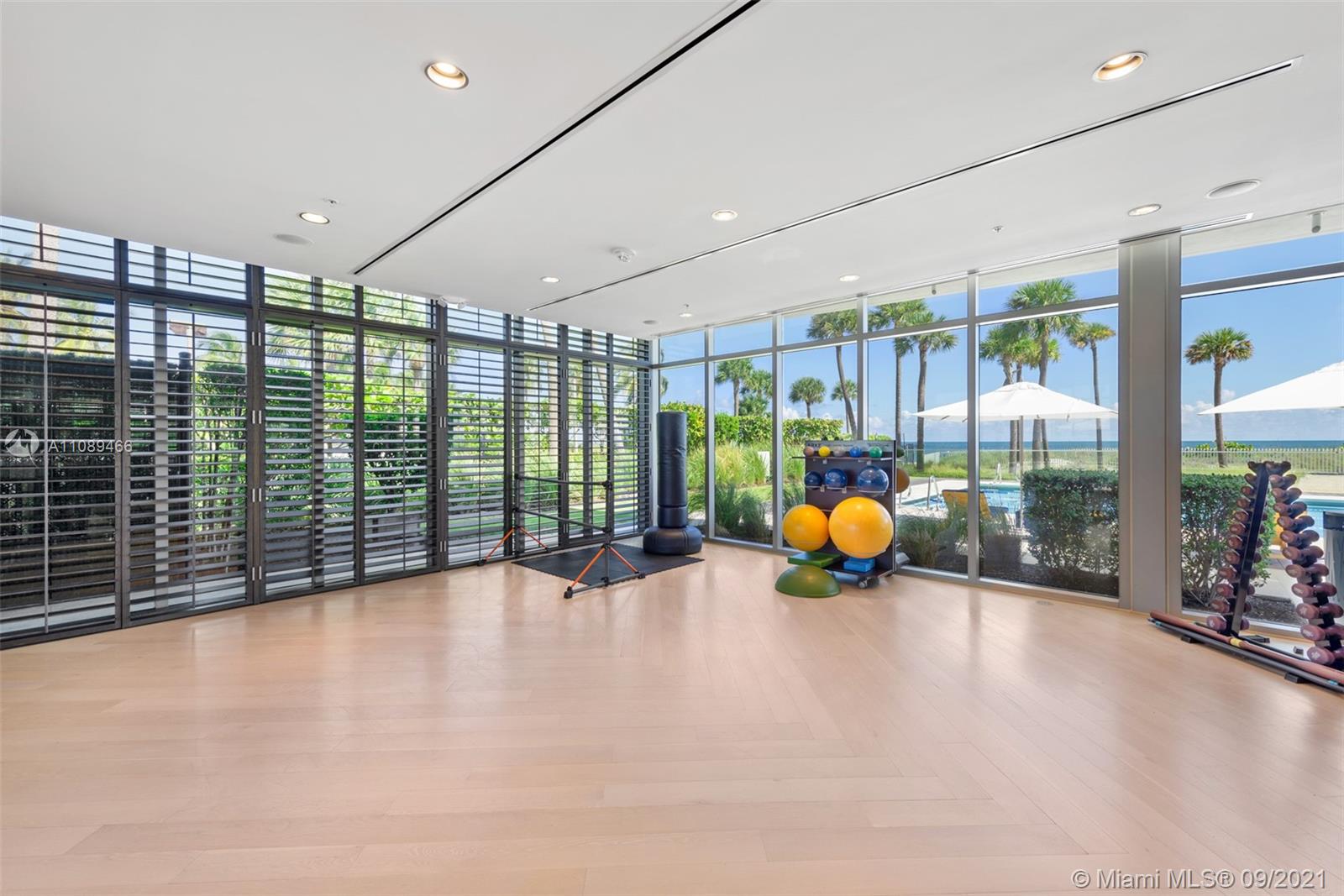 OCEANA KEY BISCAYNE - Residential
