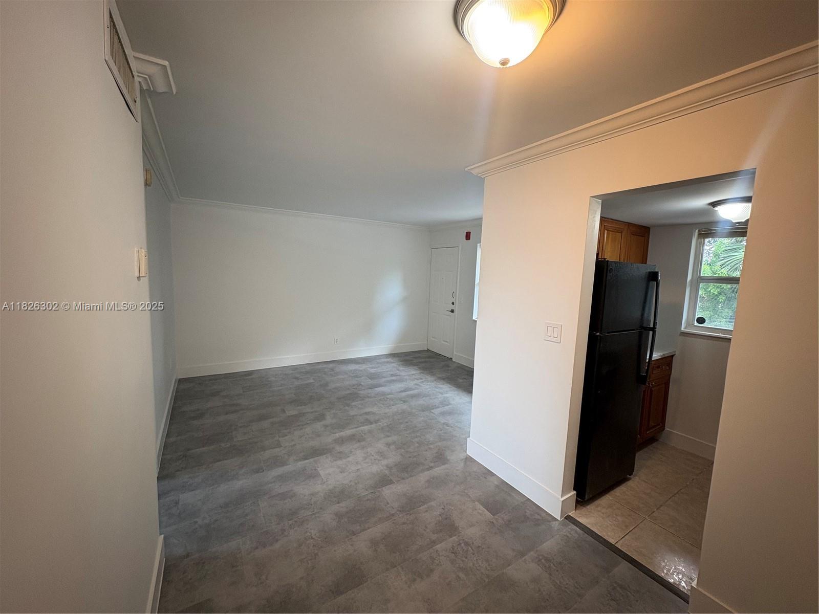 ROYAL POINCIANA CONDO - Residential Lease