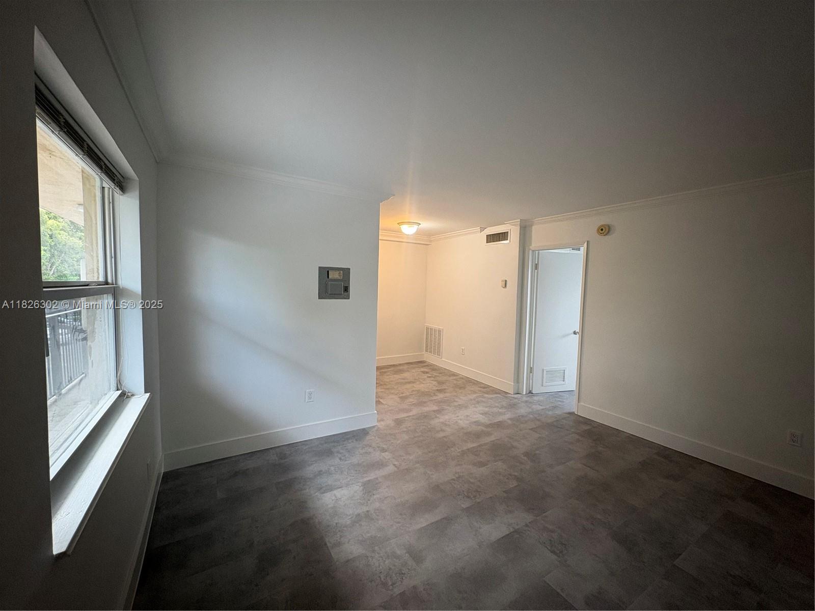 ROYAL POINCIANA CONDO - Residential Lease