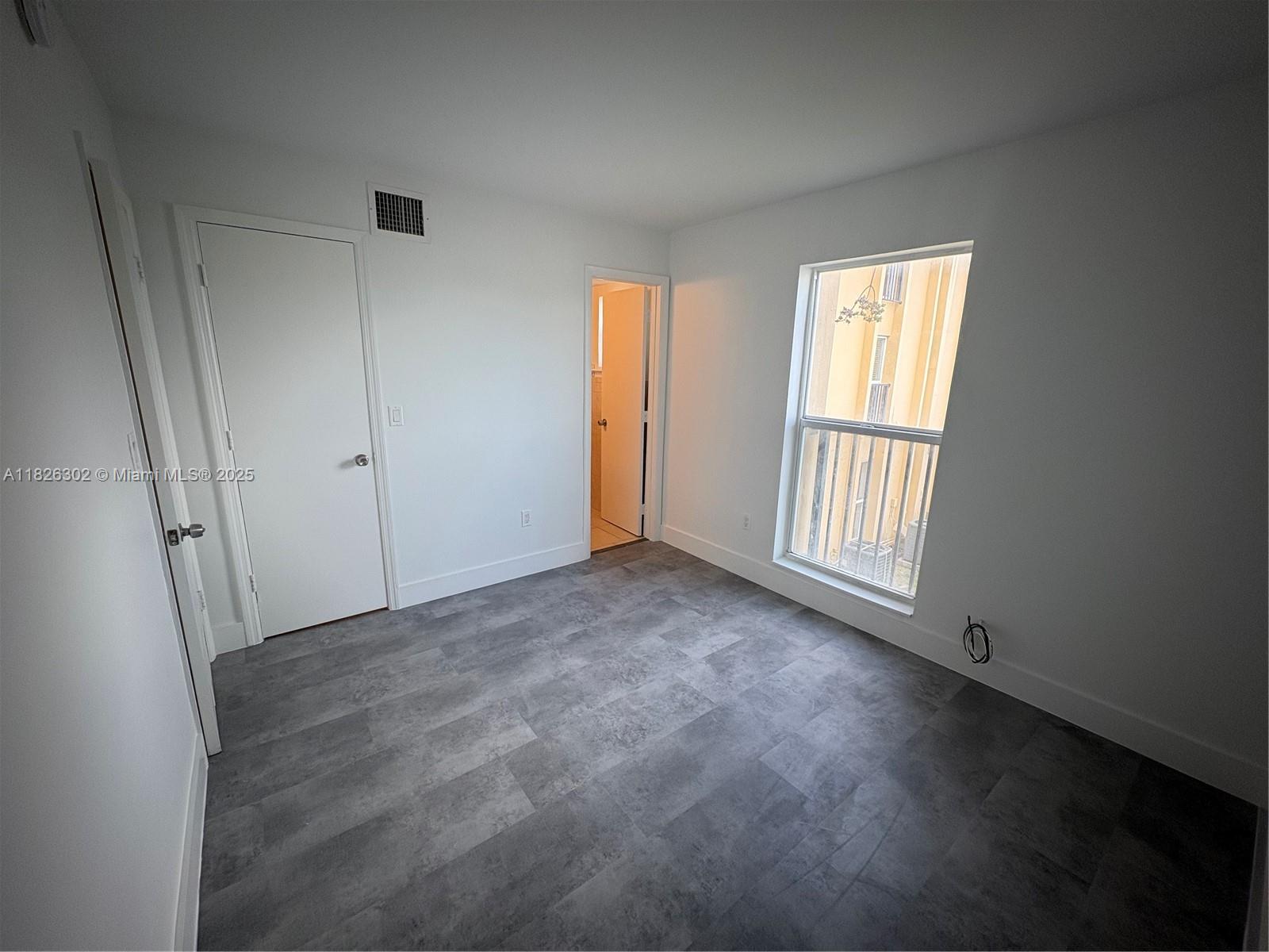 ROYAL POINCIANA CONDO - Residential Lease