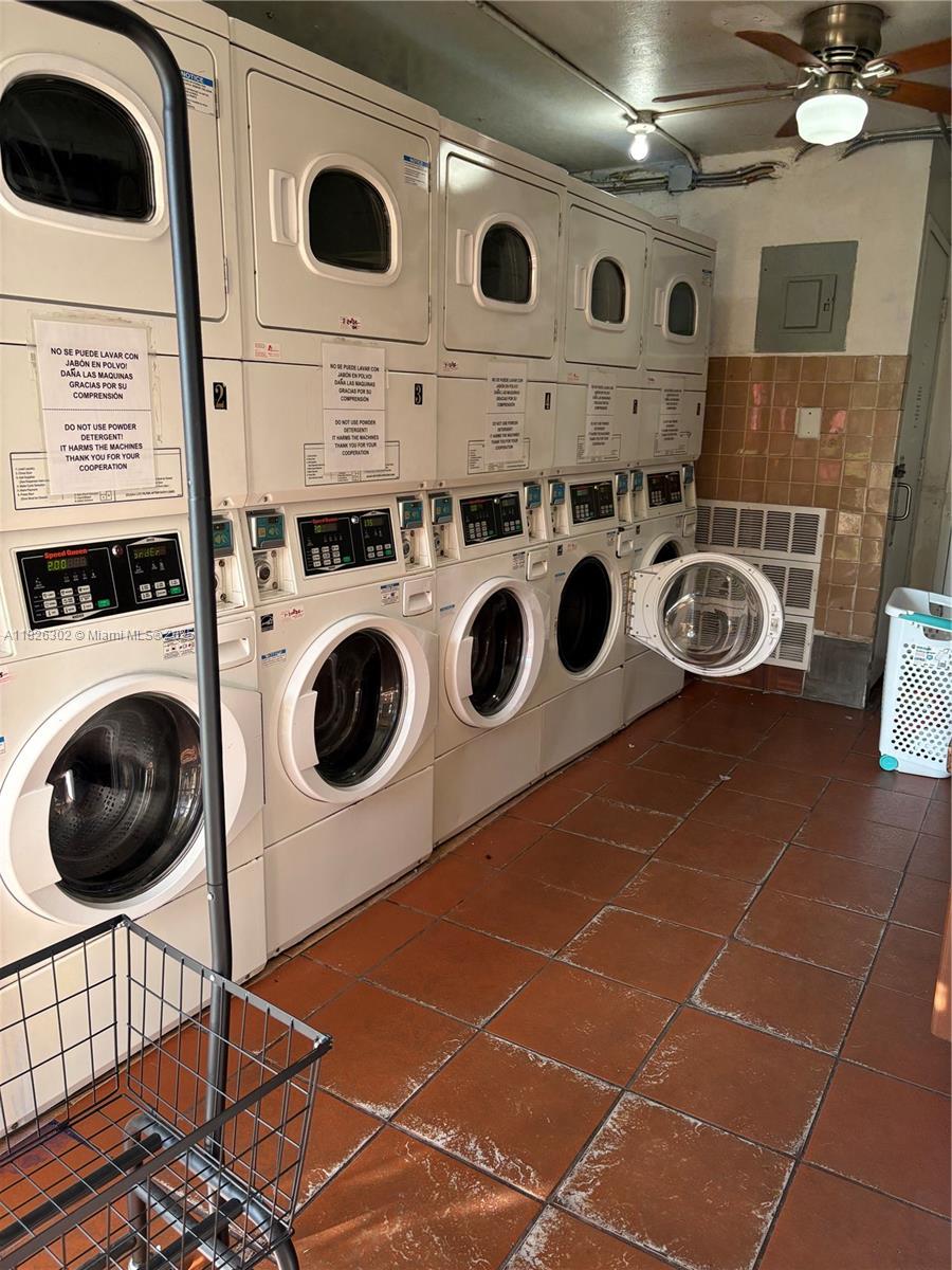 ROYAL POINCIANA CONDO - Residential Lease