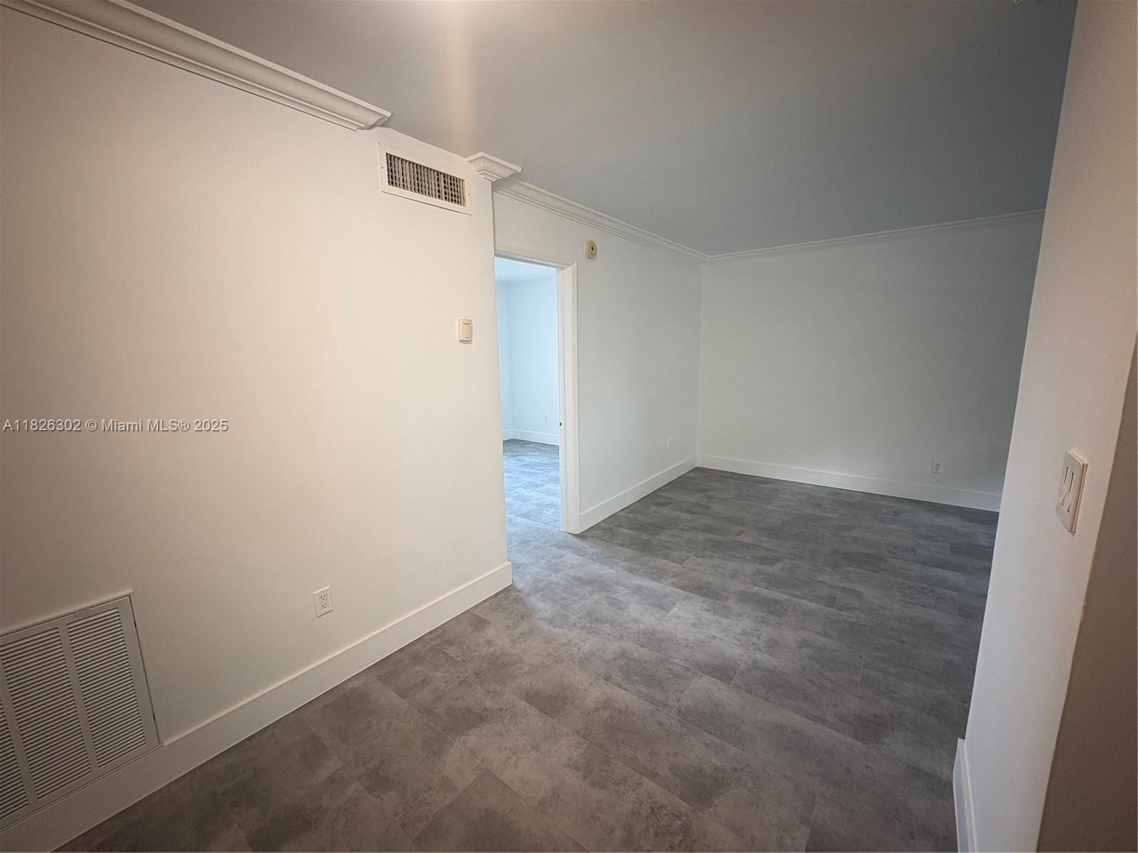 ROYAL POINCIANA CONDO - Residential Lease