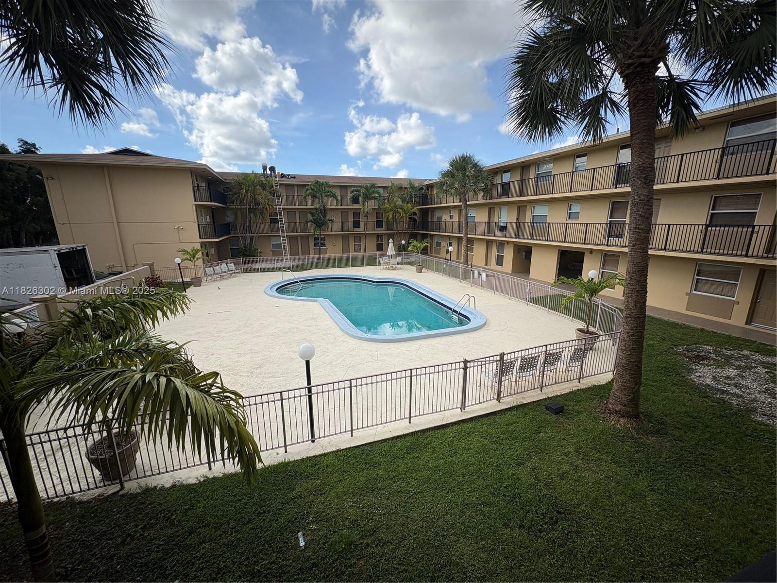 ROYAL POINCIANA CONDO - Residential Lease