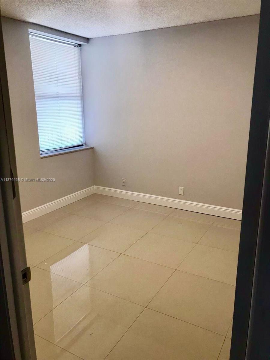 VILLA DORADA CONDO NO 2 - Residential