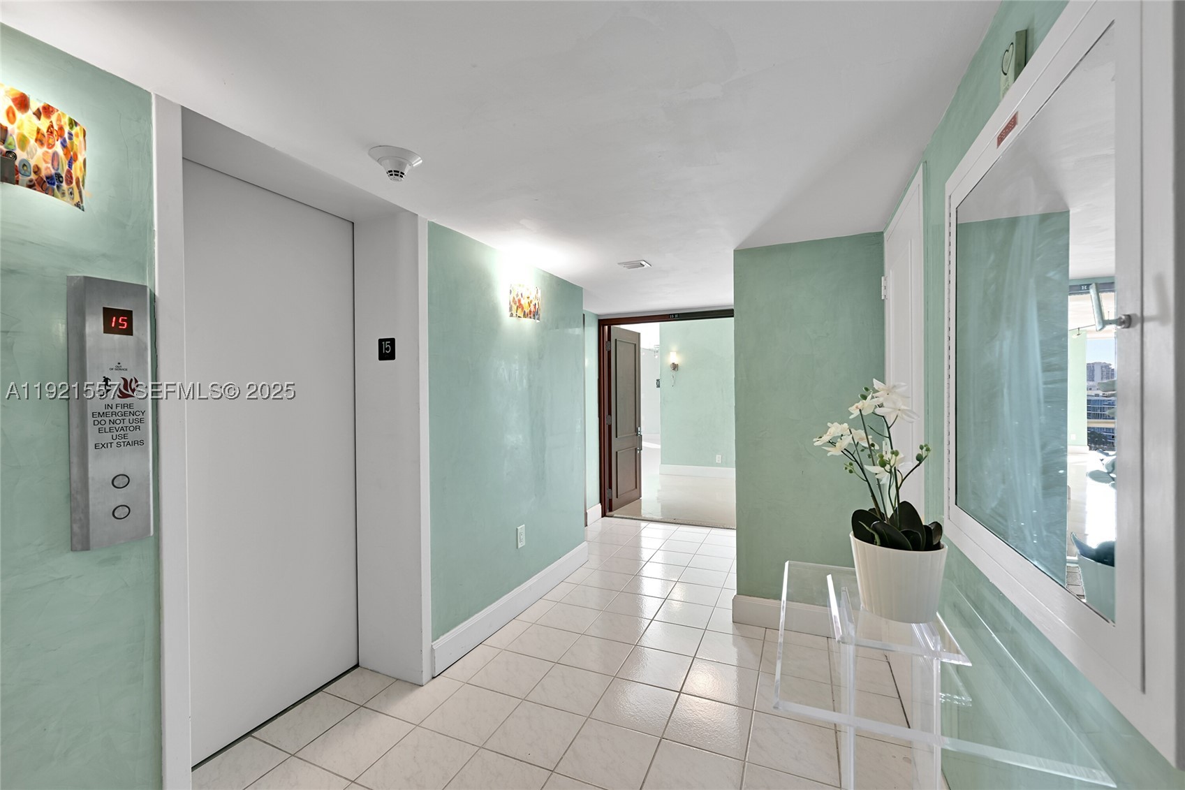 CORINTHIAN ON THE INTRACO - Residential