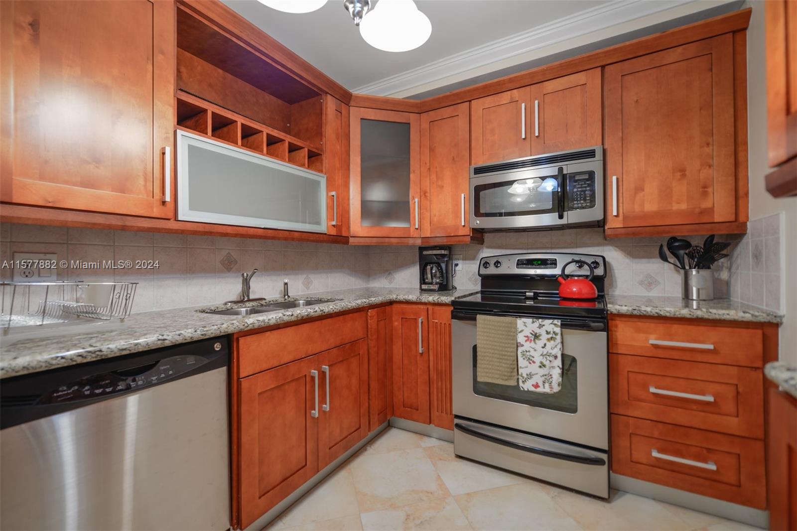 HEMISPHERES CONDO - Residential Lease