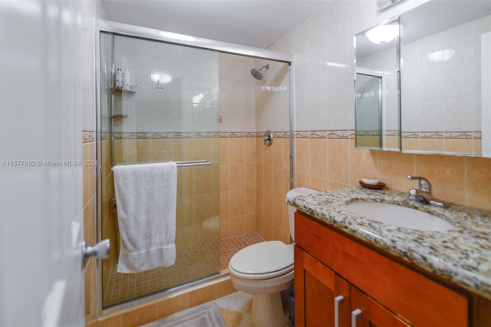 HEMISPHERES CONDO - Residential Lease