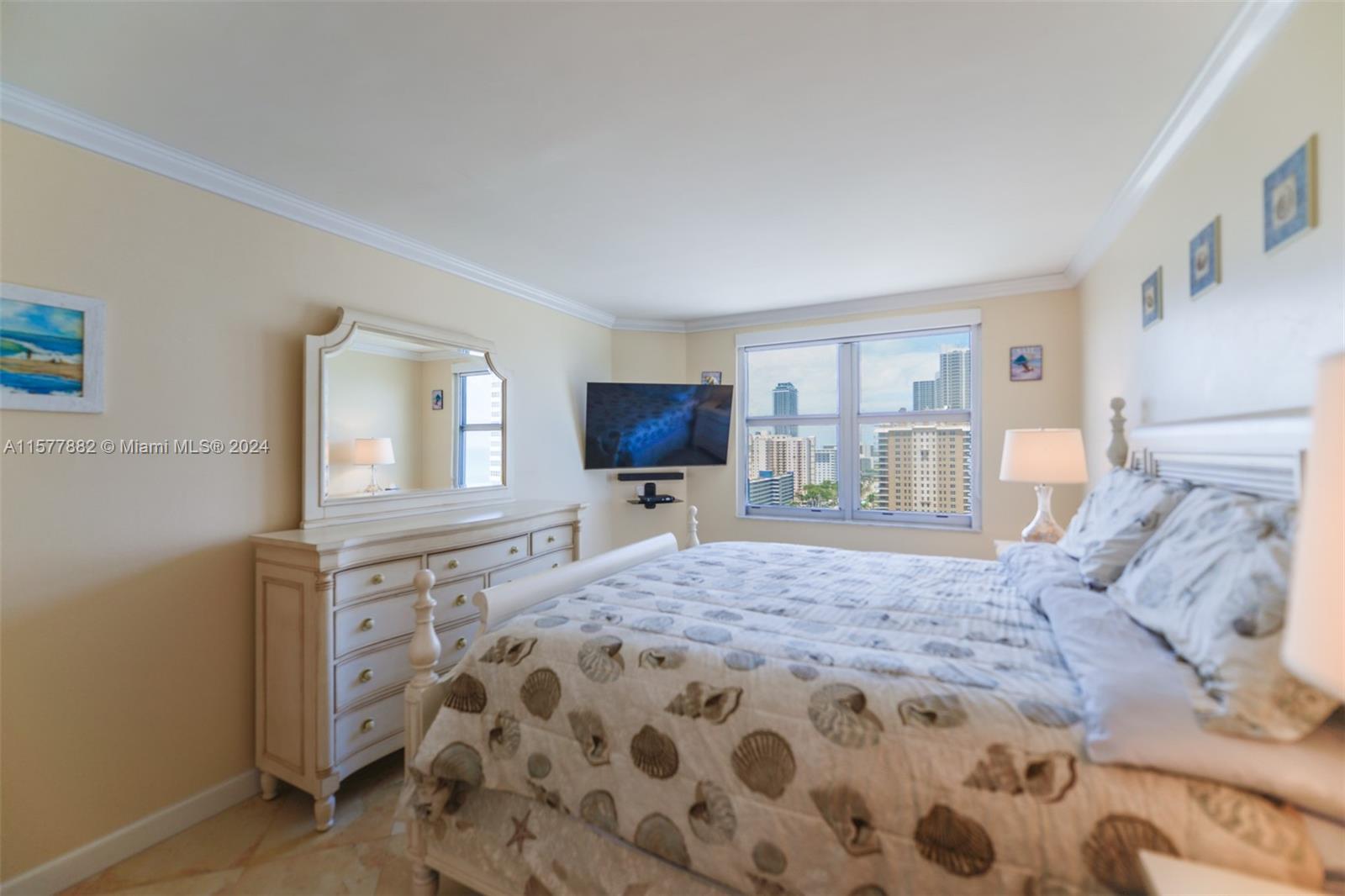 HEMISPHERES CONDO - Residential Lease