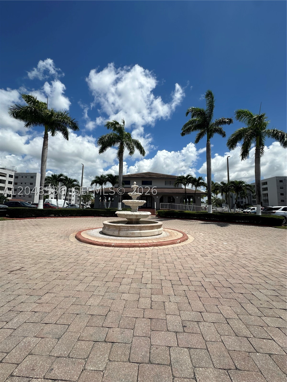 FONTAINEBLEAU GARDENS CON - Residential Lease