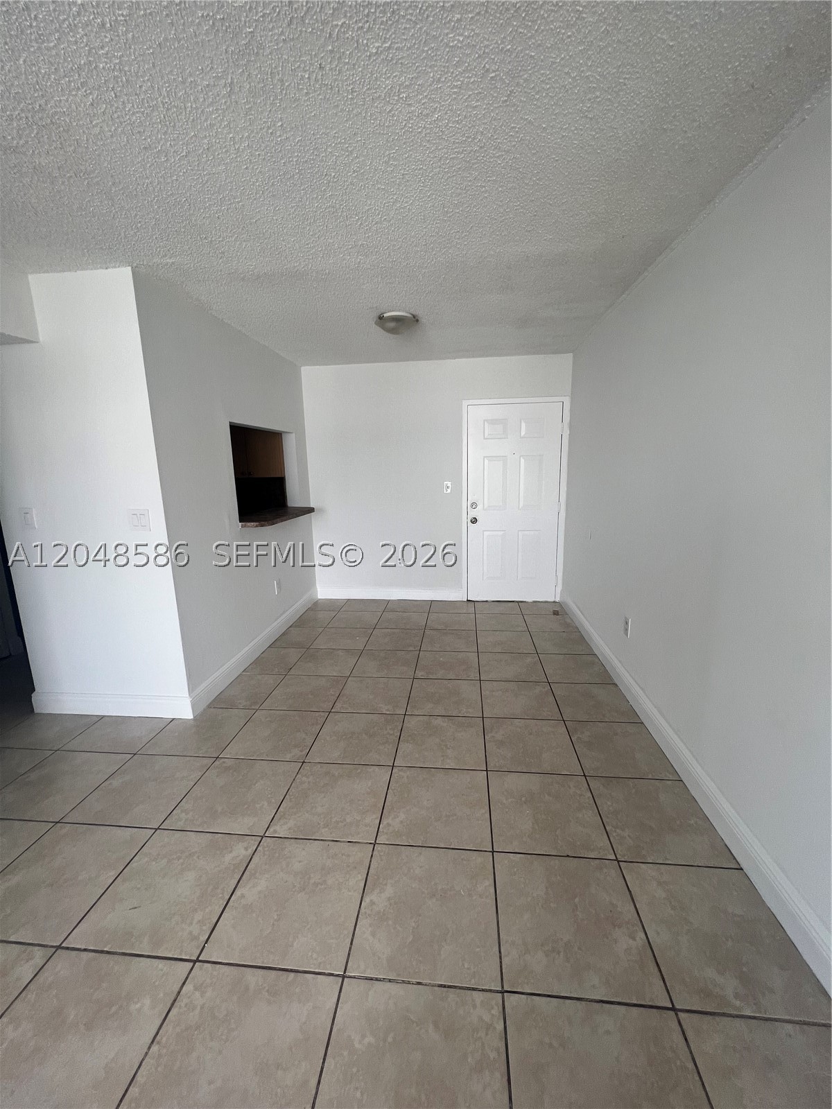 FONTAINEBLEAU GARDENS CON - Residential Lease
