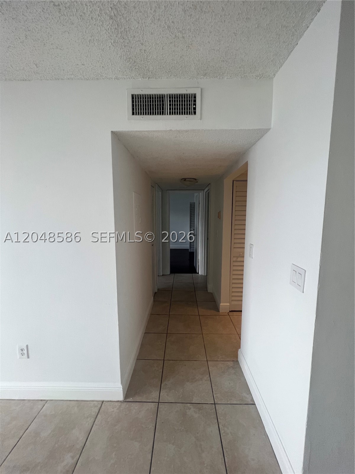 FONTAINEBLEAU GARDENS CON - Residential Lease
