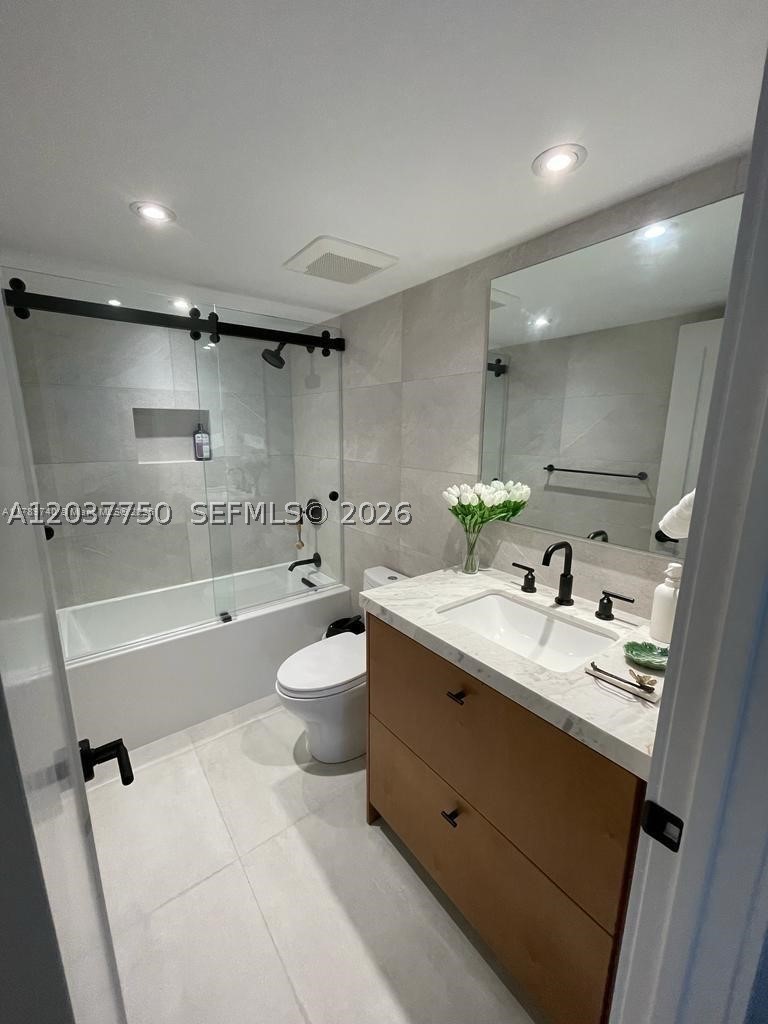 BRICKELL KEY ONE CONDO - Residential Lease