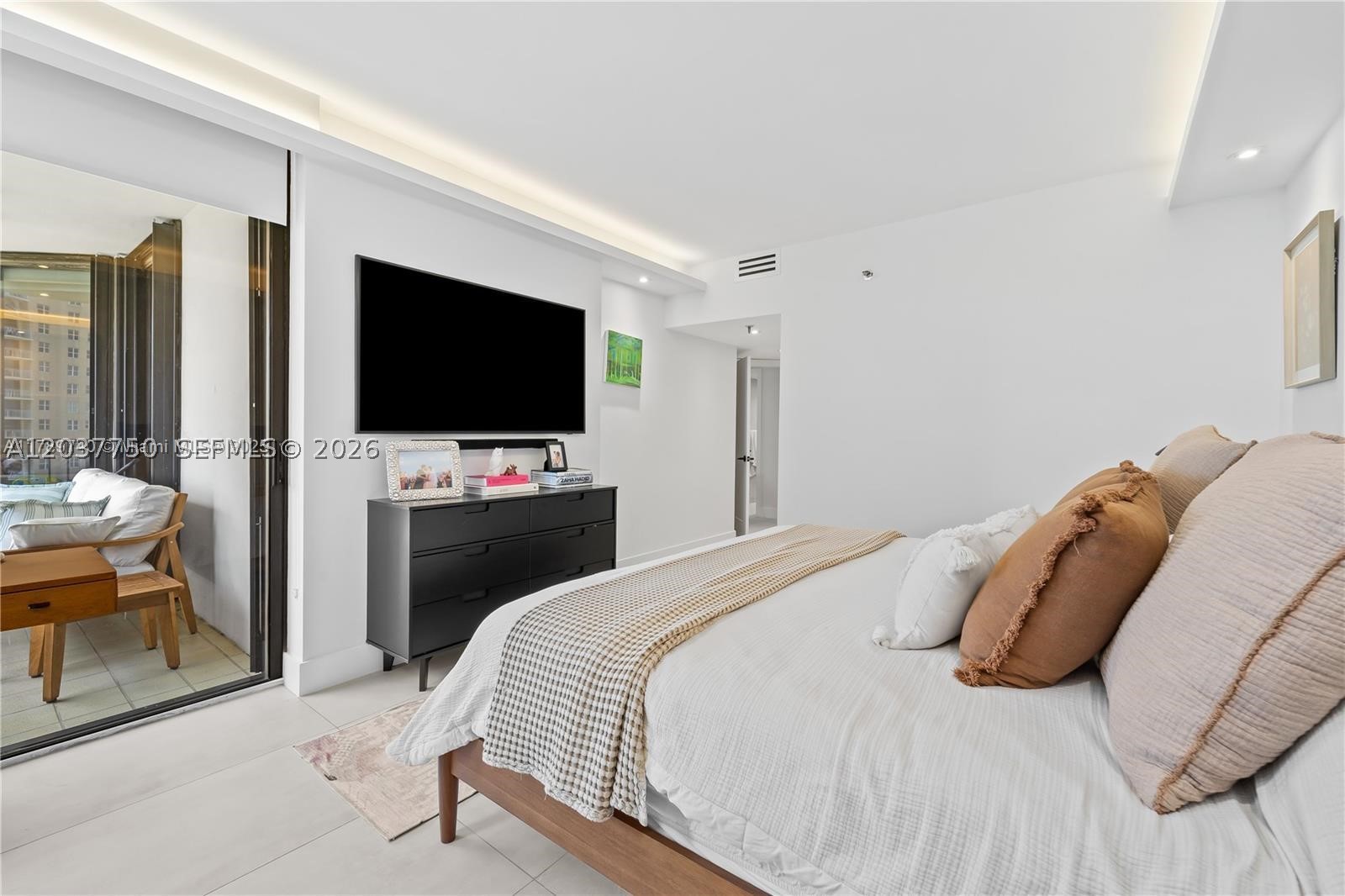 BRICKELL KEY ONE CONDO - Residential Lease