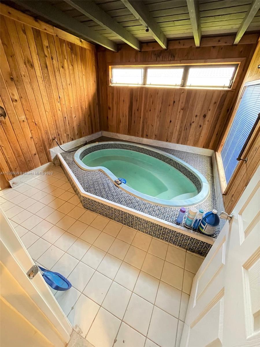DELLS - Residential Lease