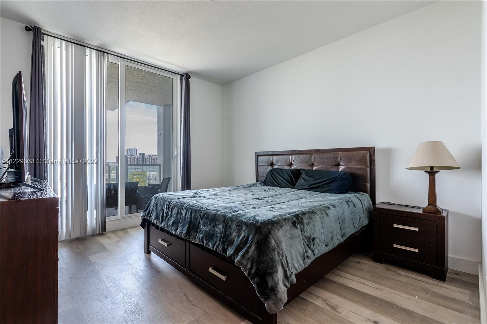 STRADA 315 CONDO - Residential