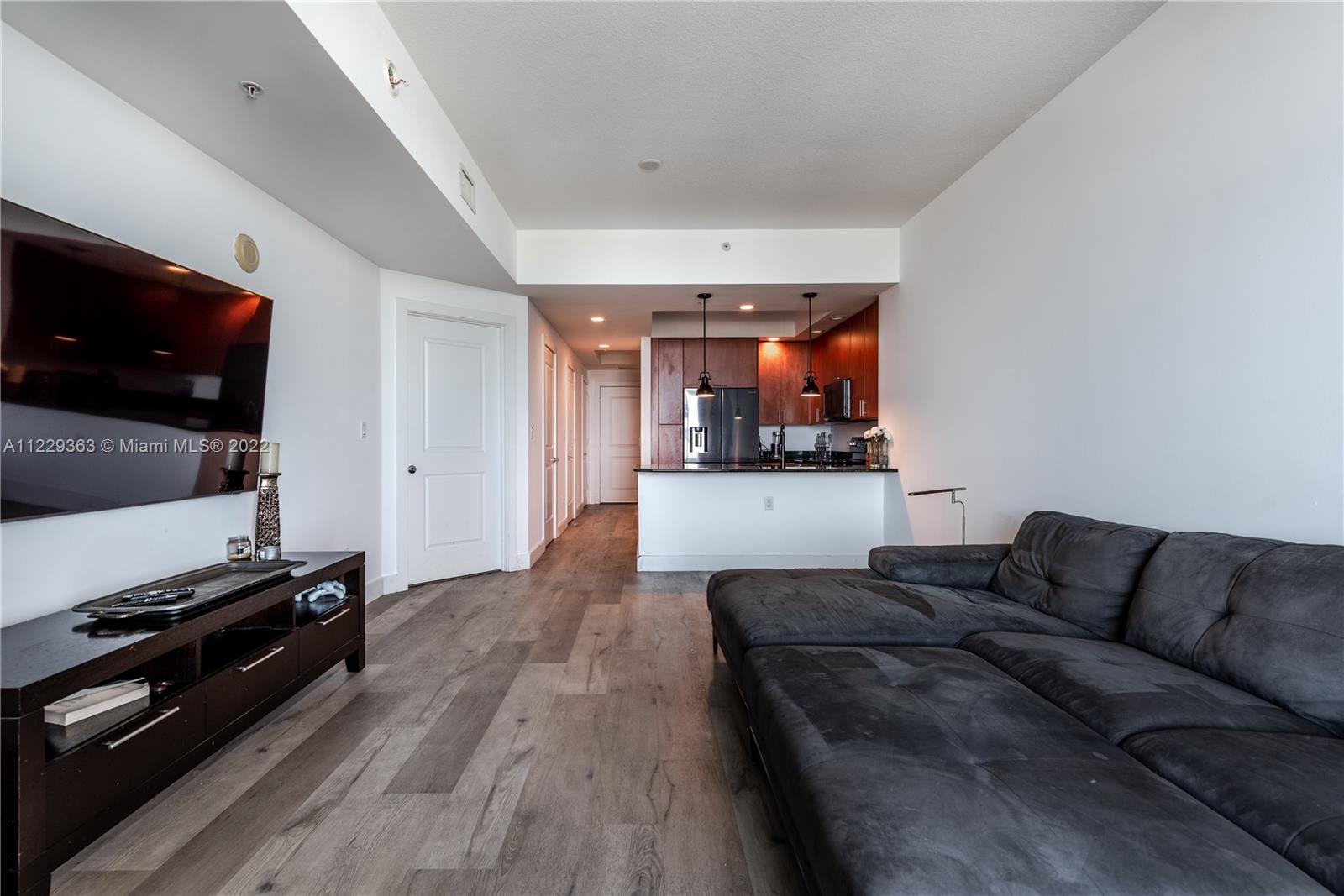 STRADA 315 CONDO - Residential