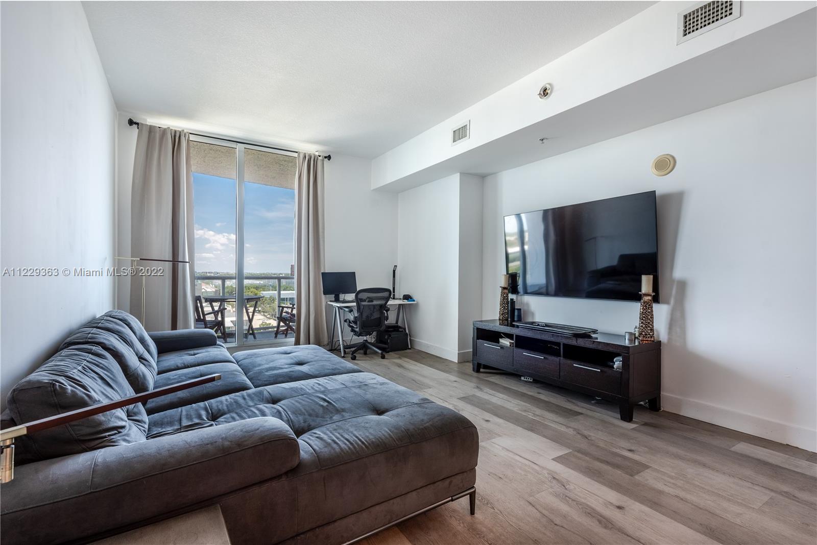 STRADA 315 CONDO - Residential