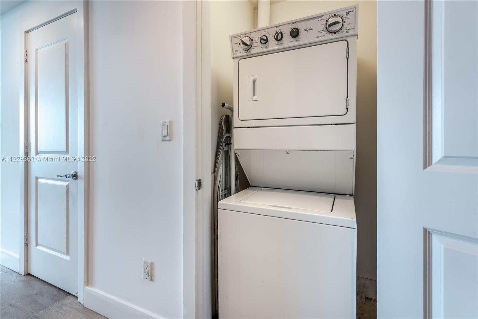 STRADA 315 CONDO - Residential