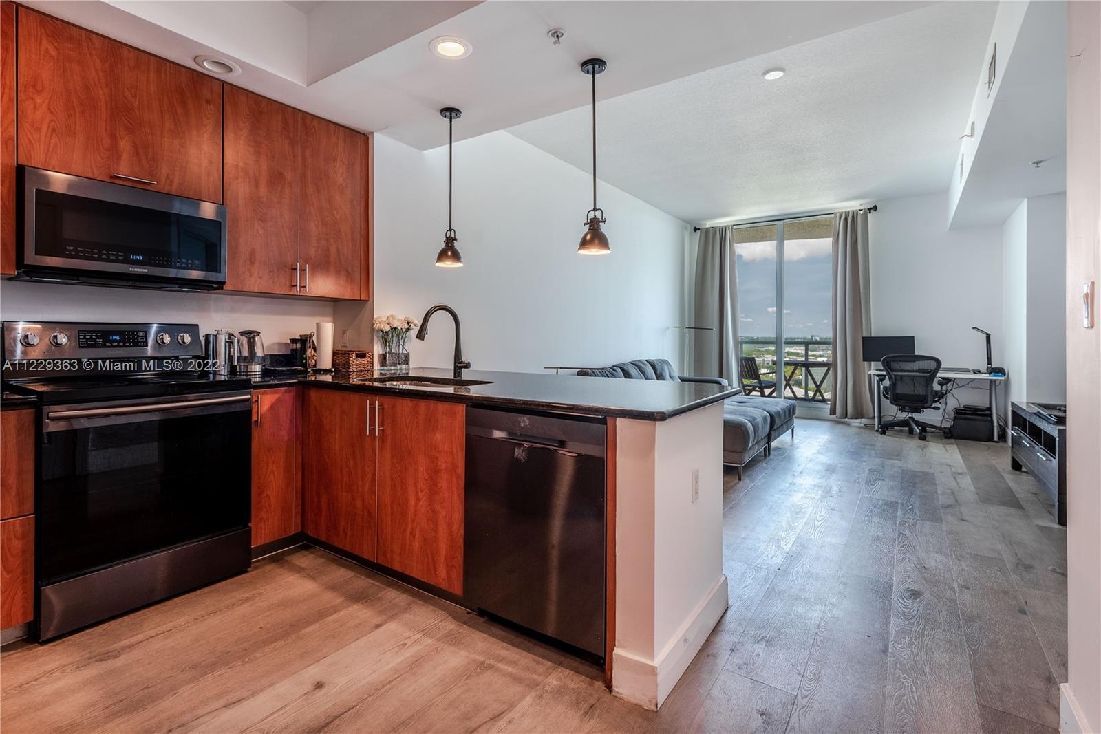 STRADA 315 CONDO - Residential