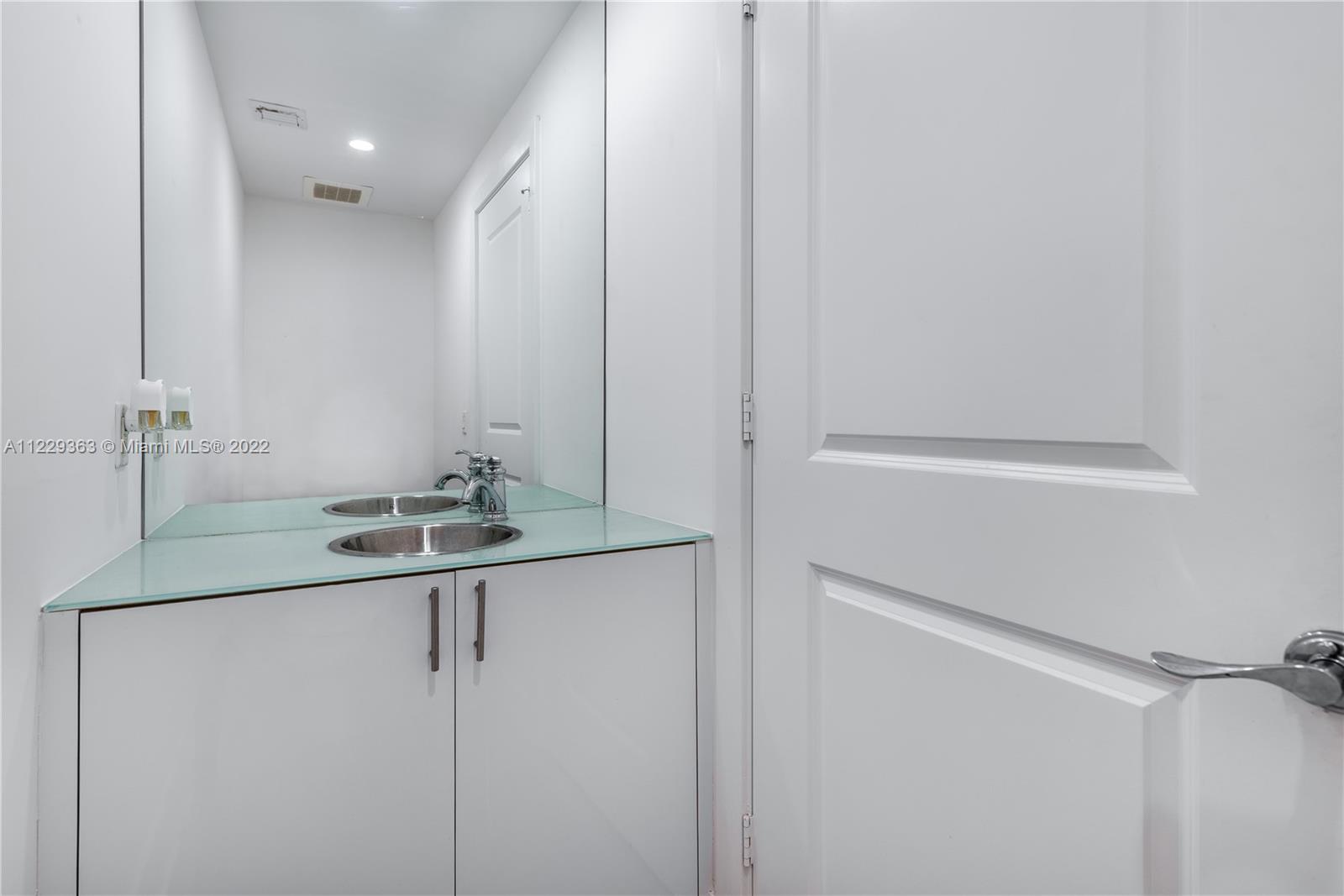 STRADA 315 CONDO - Residential