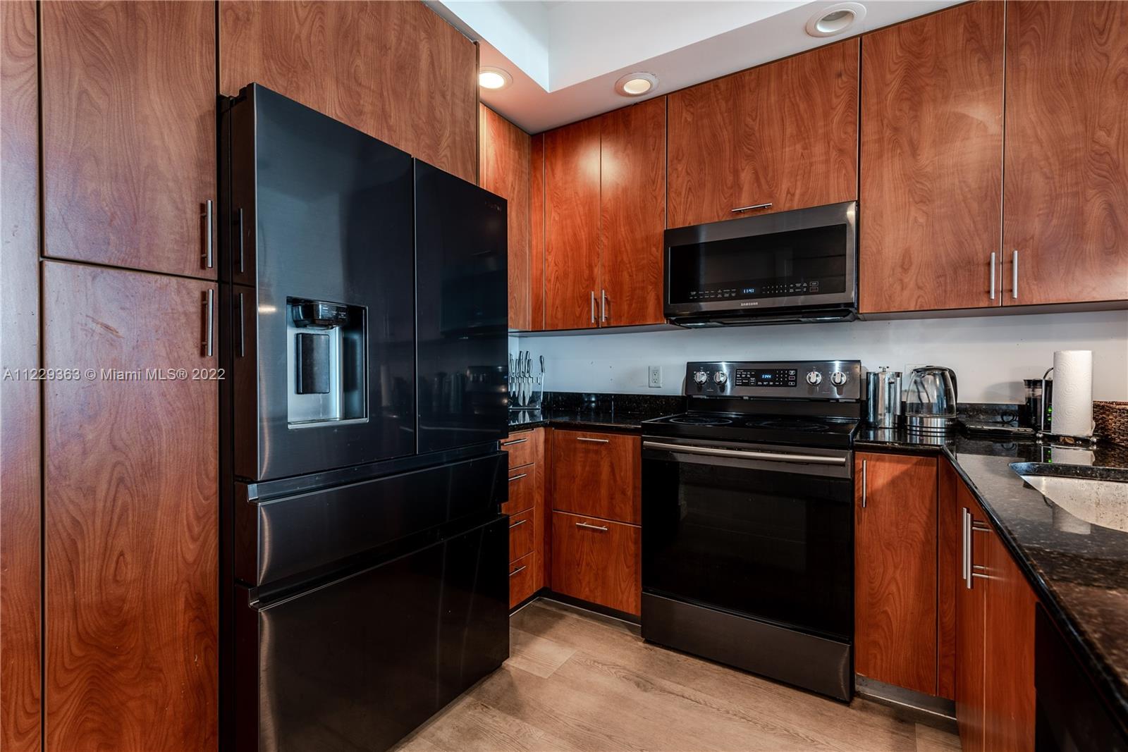 STRADA 315 CONDO - Residential